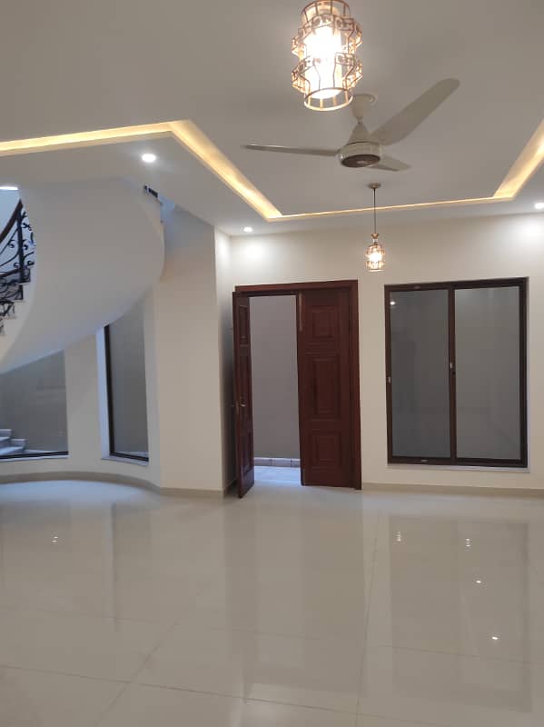 1 Kanal Triple Storey Brand New House Available For Sale 2