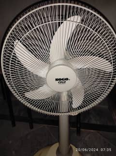  Chargeable Table Fan 