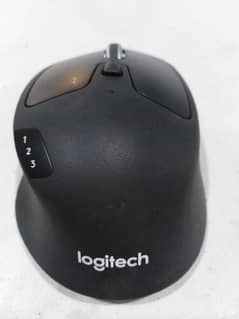 Logitech M720 Triathlon Multi-Device Wireless Mouse