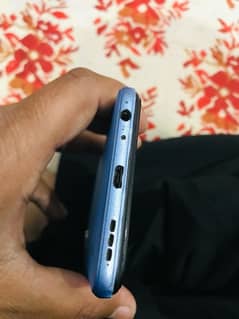 vivo y20 one handed home used mobile