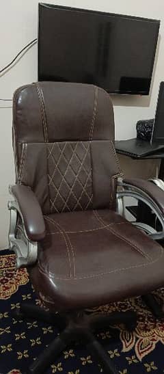Zero Condition office chair