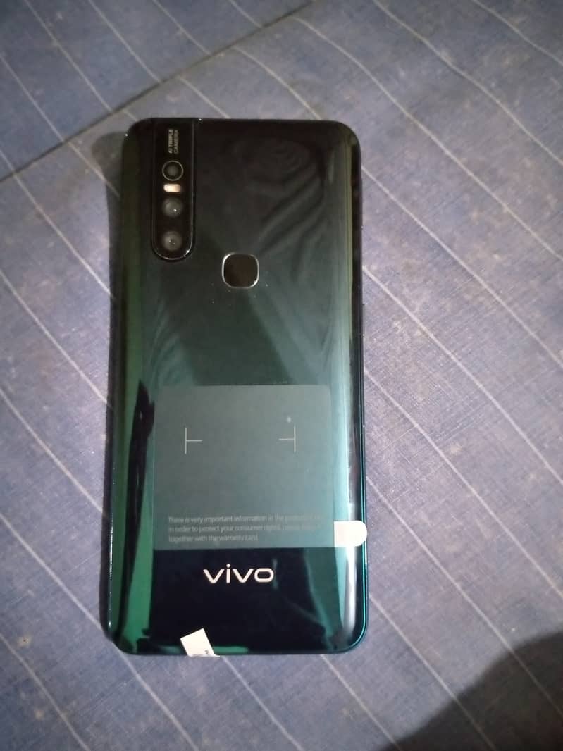 Vivo V15 8/256 5