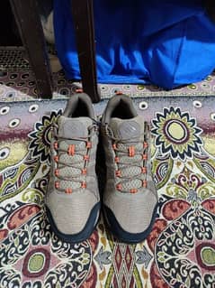 Original Columbia Waterproof Hiking shoes for sale size 42.5