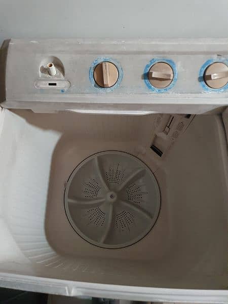 Haier Twin Tub Washing Machine 2
