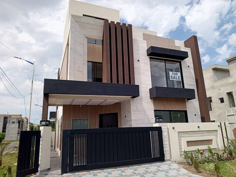 Brand New 10 Marla Modern House For Sale 2