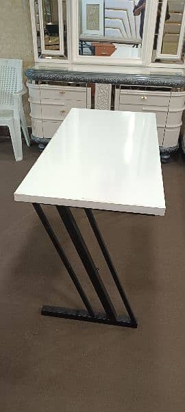 Office Study Gaming Tables Desk Available 15