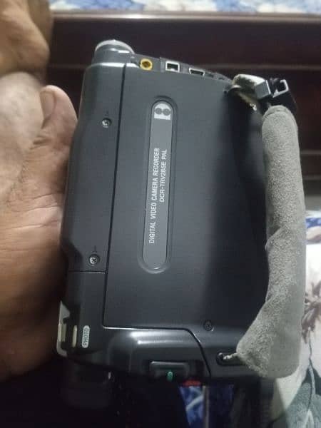 Sony Handycam for sale urgent need money 3