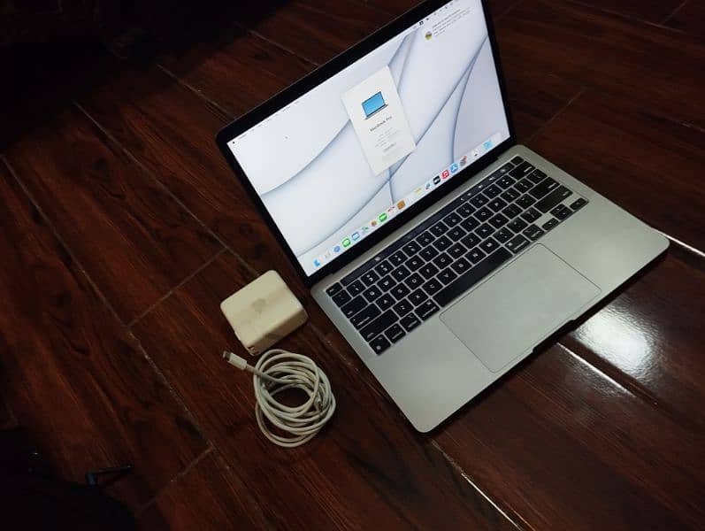 macbook pro M1  2tbssd 16gb 2