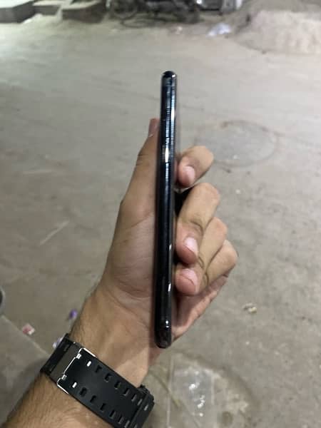 iphone 11 Pro PTA Approved Jv 6