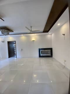 10 Marla House For Rent At DHA PHase 5