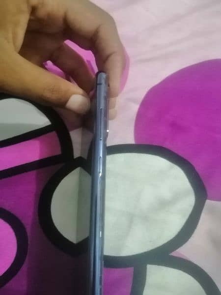 samsung s20 in fresh condition 5g wala hai 3