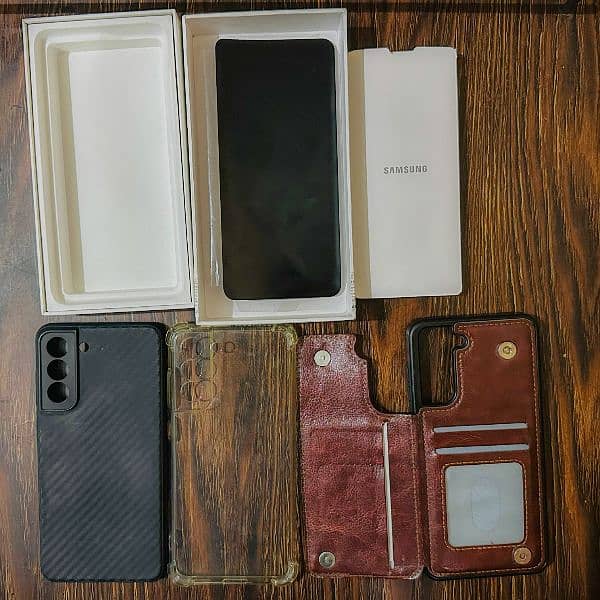 Galaxy S21 FE 5g PTA approved + 3 Free Cases + box - 9/10 Condition 3