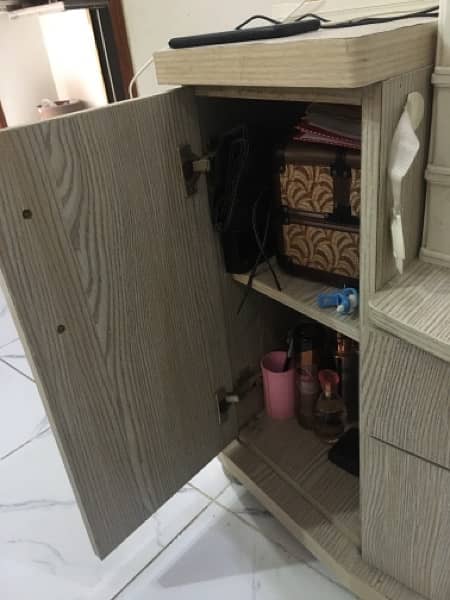 High Quality Wood Dressing Table urgent sell 4
