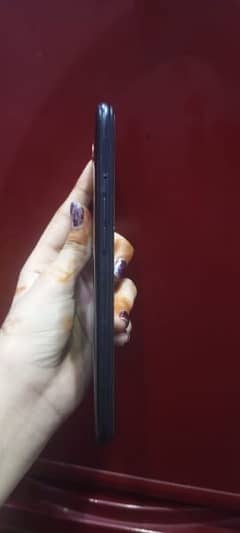 oppo a5s 2 32 he set or box he ok condition he