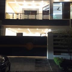 10 marla house for sale in Park view city lahore