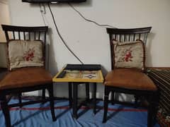 solid wood dining with 6 chairs for urgent sale