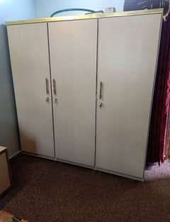 Bedroom set, King size Bed, cupboard 3 doors and dressing table