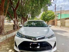 Toyota Corolla Altis 2017 1.8 (Top of the line)