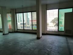 Office Of 900 Square Feet Available For rent In Model Town Link Road