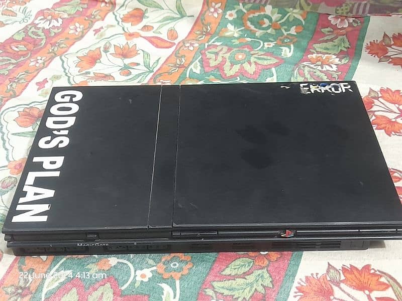 PS2 SuperSlim with 2 Controllers with Bag All Accessories Genman 2