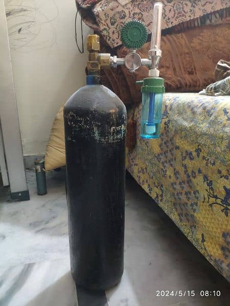 oxygen cylinder new condition 0