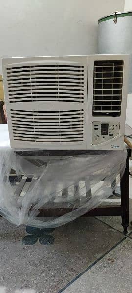 brand new window AC 0