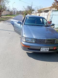 Toyota Crown 1981,neat and clean car chashma colony mn available hai