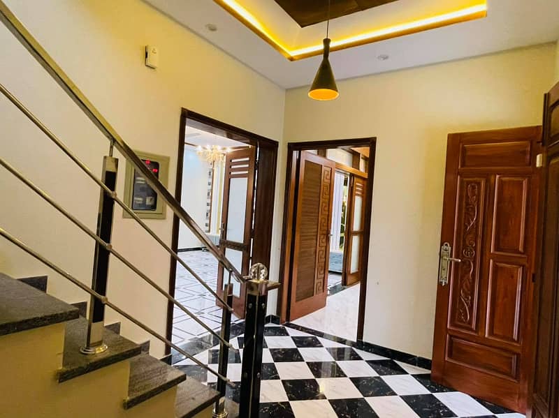 10 Marla Brand New Like Lavish House For Sale In Tulip Block Bahria Town Lahore 44