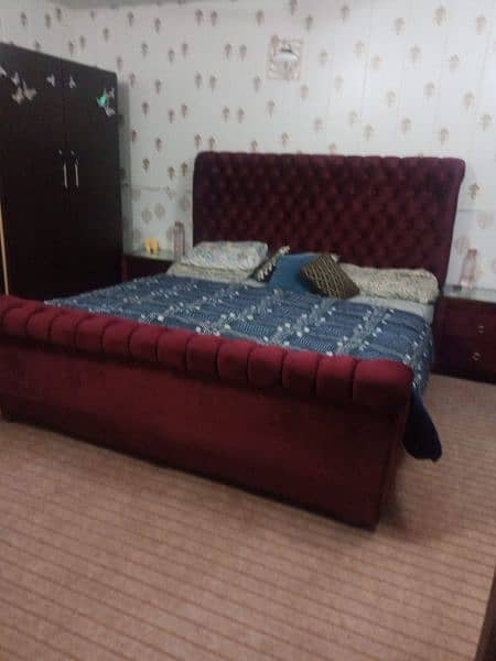 used bed king size 0