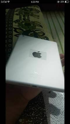 Apple iPad Mini 2gb 16gb glass crack pr working ma hai
