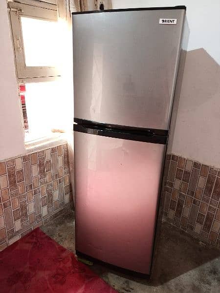 Orient Refrigerator Condition Good 0