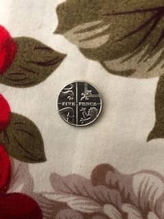 Queen Elizabeth 5 pence rare coin