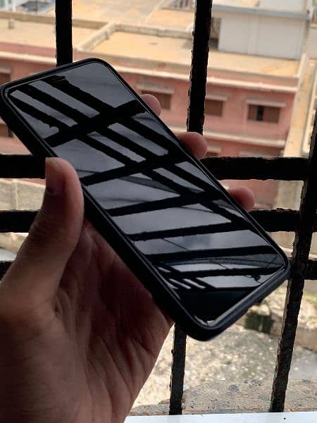 Google pixel 4 at very low price 3