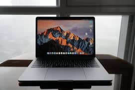 Macbook Pro 2018 i7