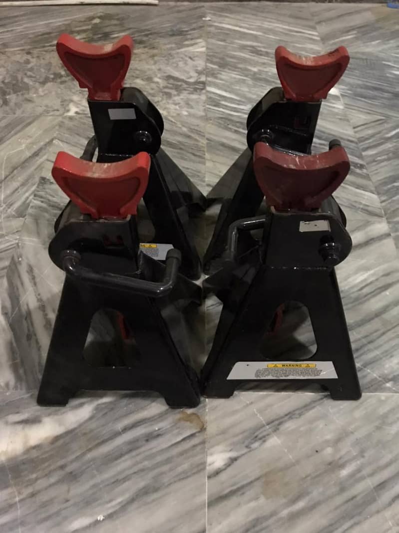 3 Ton Hydraulic Jack and Jack Stands 2