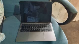 macbook air 2019,8gb/256gb, 10/10 Condition