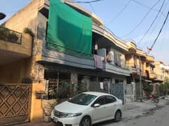 5 Marla Prime Location House For Sale 4 Beds (2+2) Block P Johar Town