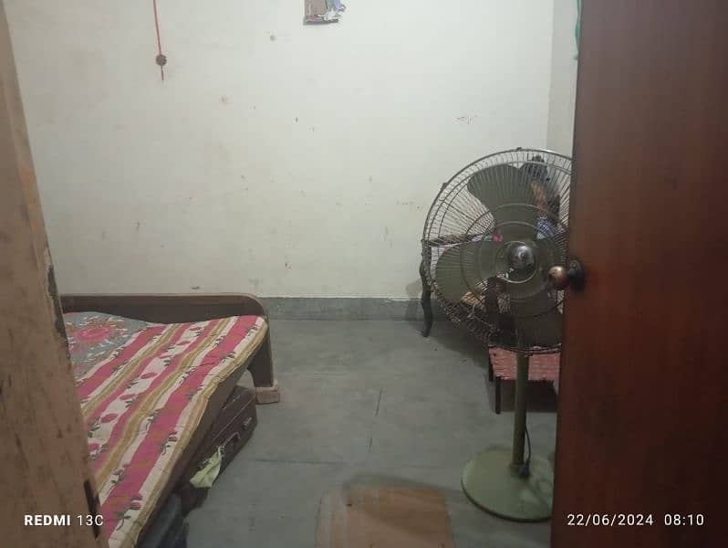 3 bed room with attach washroom 4