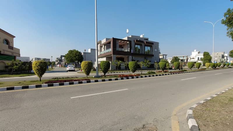 5 Marla Residential Plot For Sale In Lake City - Sector M7 Block C1 Lahore 4