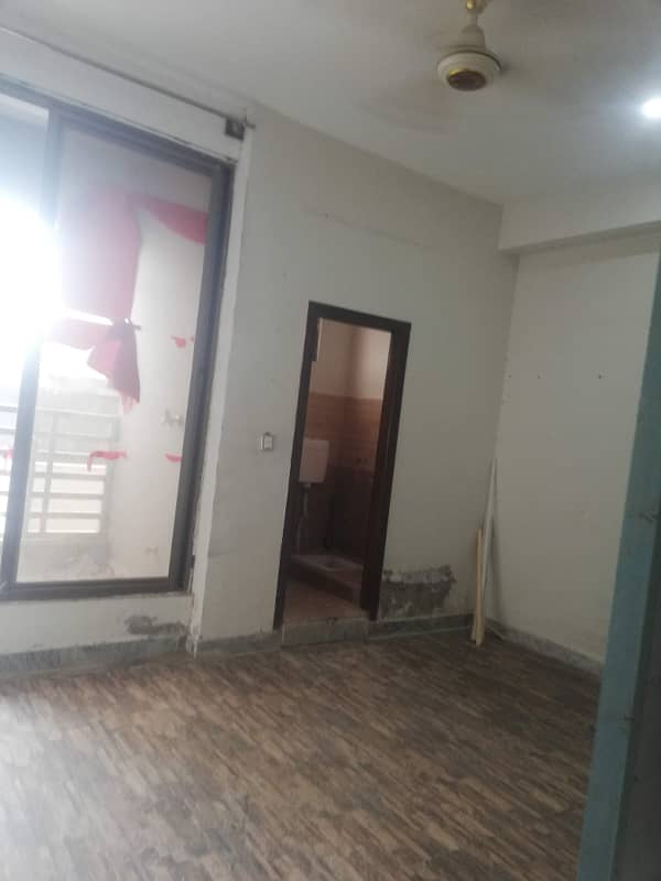 2 bed flat for rent in Kuri road Newmal Islamabad 1