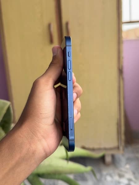 Iphone 12 | 64gb | Factory unlock 3