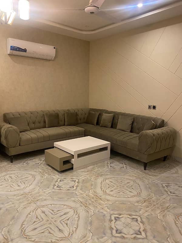 10 Marla Luxury Furnished Upper Portion Available For Rent In Rafi Block Bahria Town Lahore 8
