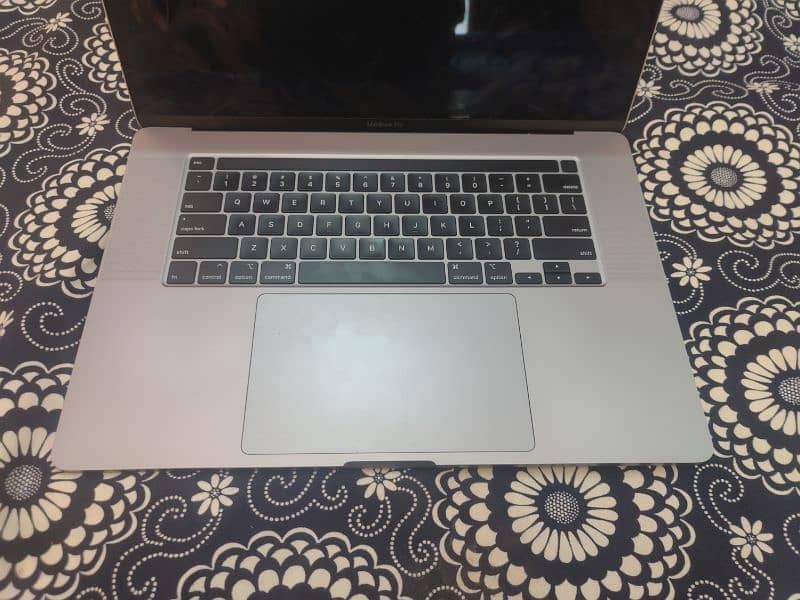 MacBook pro 2019 16" 2