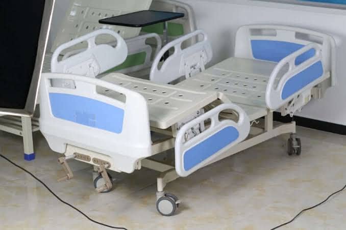Electric Bed for Rent / Patient bed/medical bed/hospital bed For Rent 11