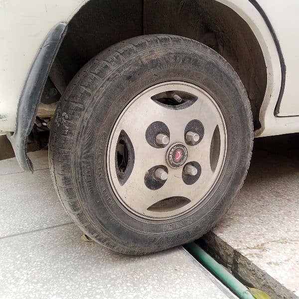 Dunlop tyres for mehran cuore coure alto. size 145/12+ coure chimte 5
