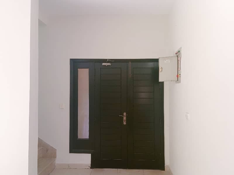 House available for sale in Askari 11 Lahore 10