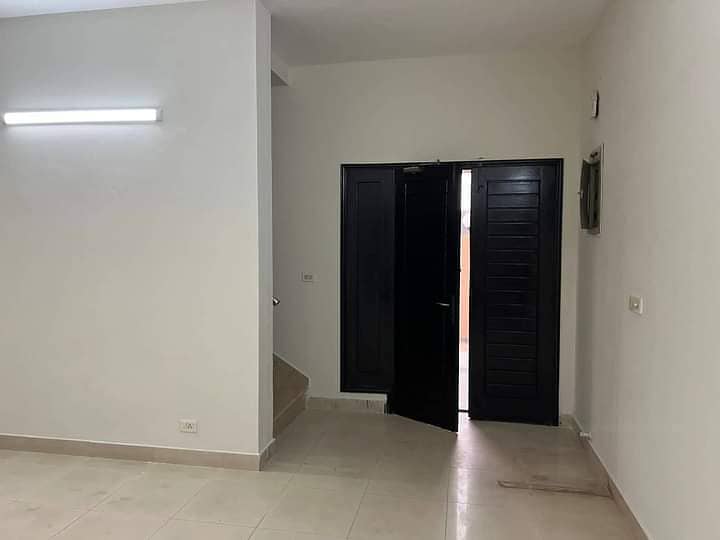 House available for sale in Askari 11 Lahore 28