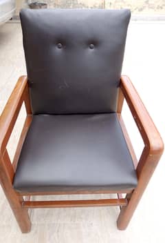 Chair with foam seats and rexin poshish