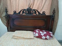 BED AND DRESSING TABLE (CHINOTI WOOD)