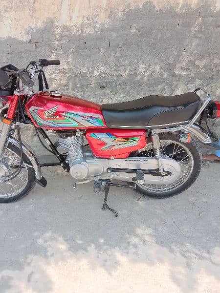 Honda 125 model 2023 Good condition 4